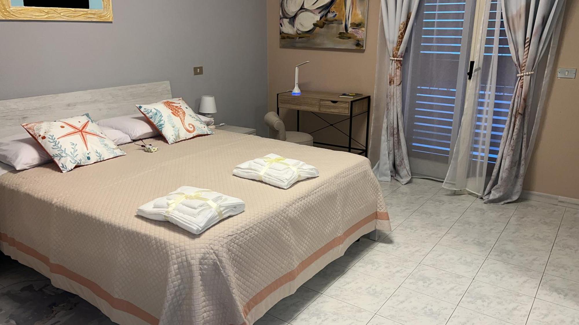 Apartament La Casa Di Wioletta Barcellona-Pozzo di Gotto Zewnętrze zdjęcie